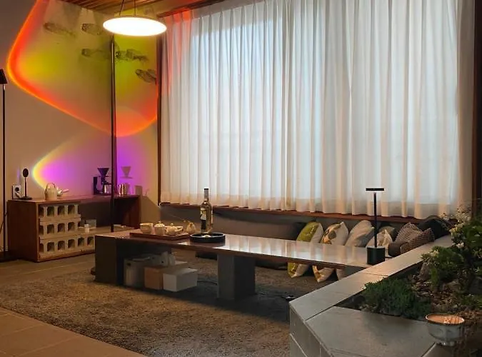 Viva La Vida - Seochon Private Apartment Seoul